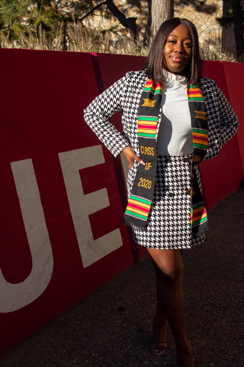 hervelange_'s tweet image. She CONQUERS!   
Unfortunately, I did not have an official graduation ceremony last year or at the beginning of this year. So this is my way of celebrating! All Glory to God! (1/2)
#classof2K20