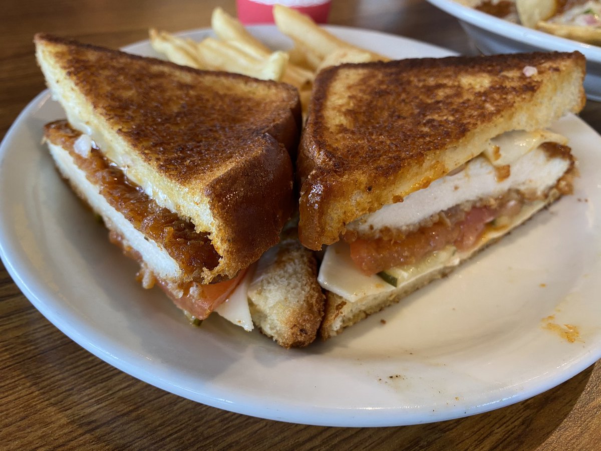 The trip highlight: the visit to <a href="/DennysDiner/">Denny’s</a> 7954 in Orange Ave Orlando FL. Emma and her team are motivated and performing.
I am very proud of team EYM Diner of Florida team
Happy Bday to our DM Christina, wish you the best!
#eymdennys
#dennys
#ThursdayMotivation 
#Motivation