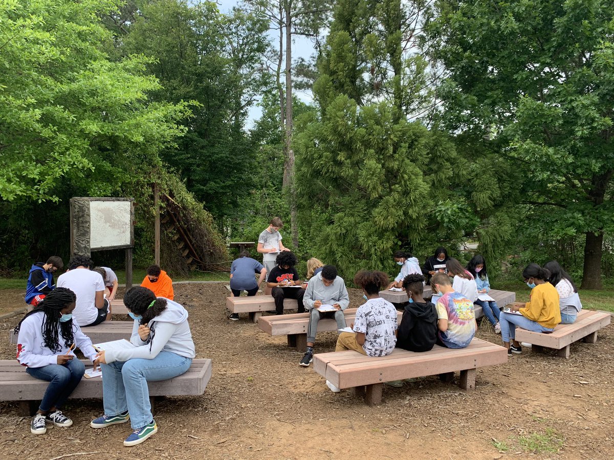 cooper7thgrade's tweet photo. #HBMSHawks using the outdoor classroom for a carrying capacity lesson—The “panthers” hunted for prey, calculated whether they caught enough to survive, and answered questions about population dynamics. @ReedHBMS @CassidyJL @KennethLGreene @MrsKapella @HolcombBridgeMS https://t.co/hg55By6IFc