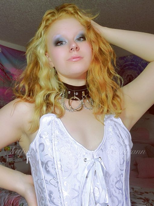 Long time no see Twitter, Just poppin in to mesmerize you today. https://t.co/ZBqspdMYQh