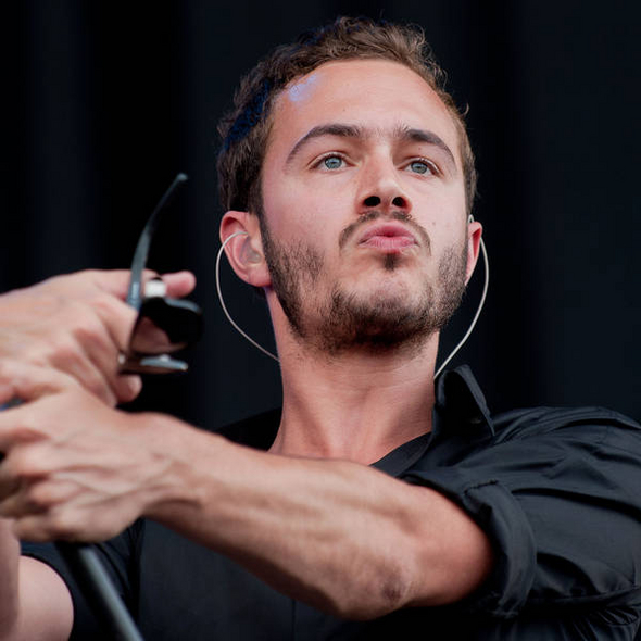 Finally, also want to send happy birthday wishes to Tom Smith of Editors. 