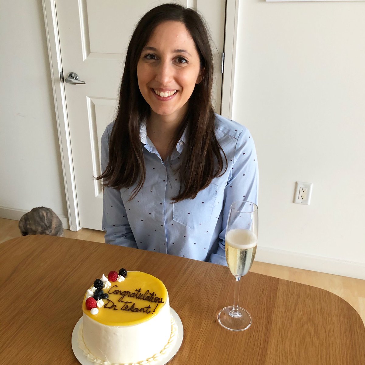 I graduated!! 👩‍🎓🎓🎊🎉🥳 huge thank you to everyone who has made this day possible!!!