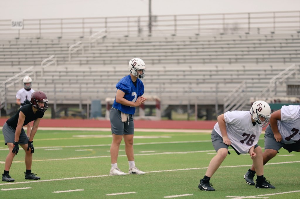 FBswarmfootball's tweet photo. Great 1st Day of Spring Ball! 🏈
#SWARM | #CPH https://t.co/j9hBVv7Mm9