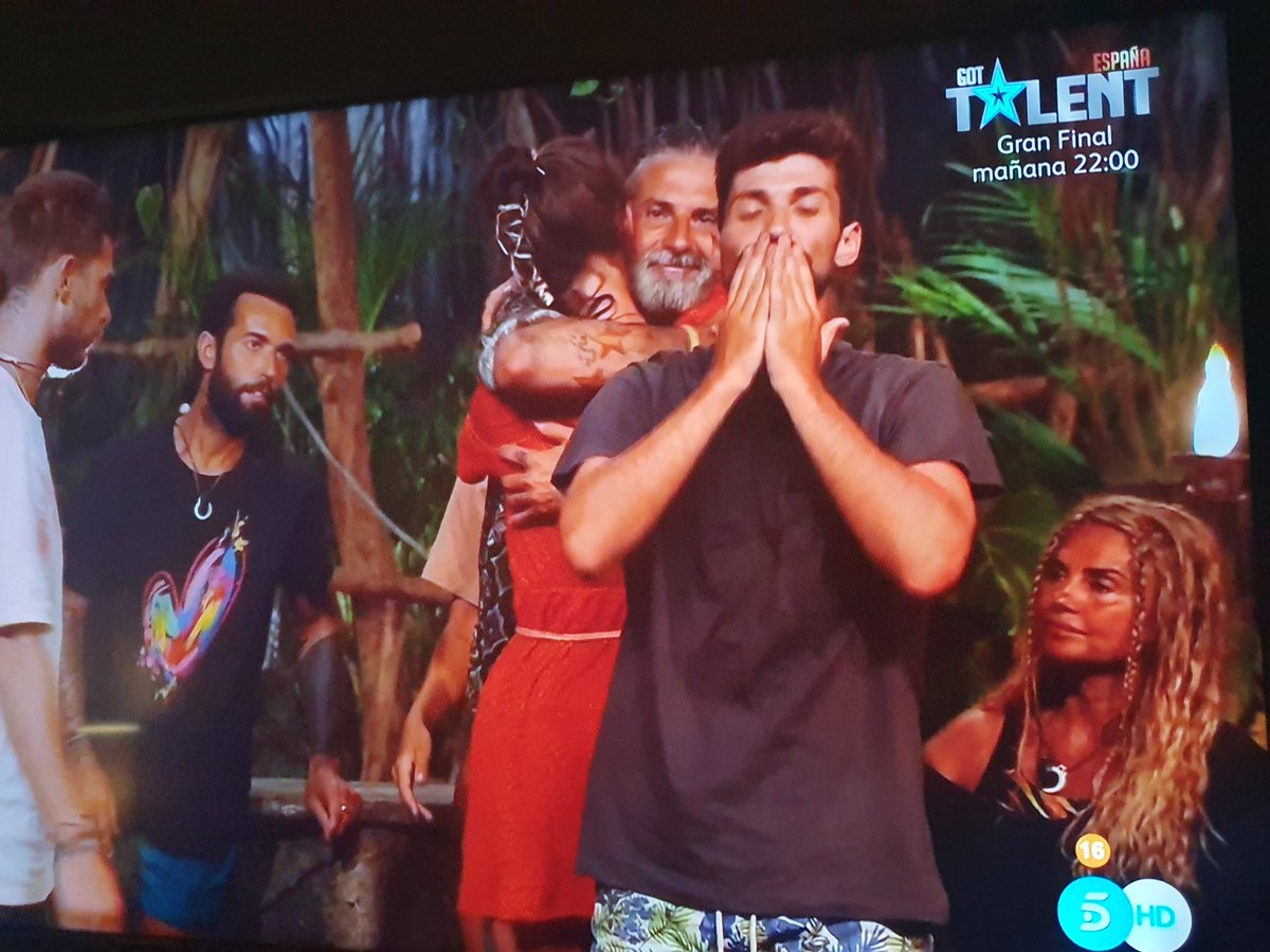 ruben_galvan_'s tweet photo. Te lo mereces hermano, te quiero @AlejandroAlbala https://t.co/KhAHeT3J5t