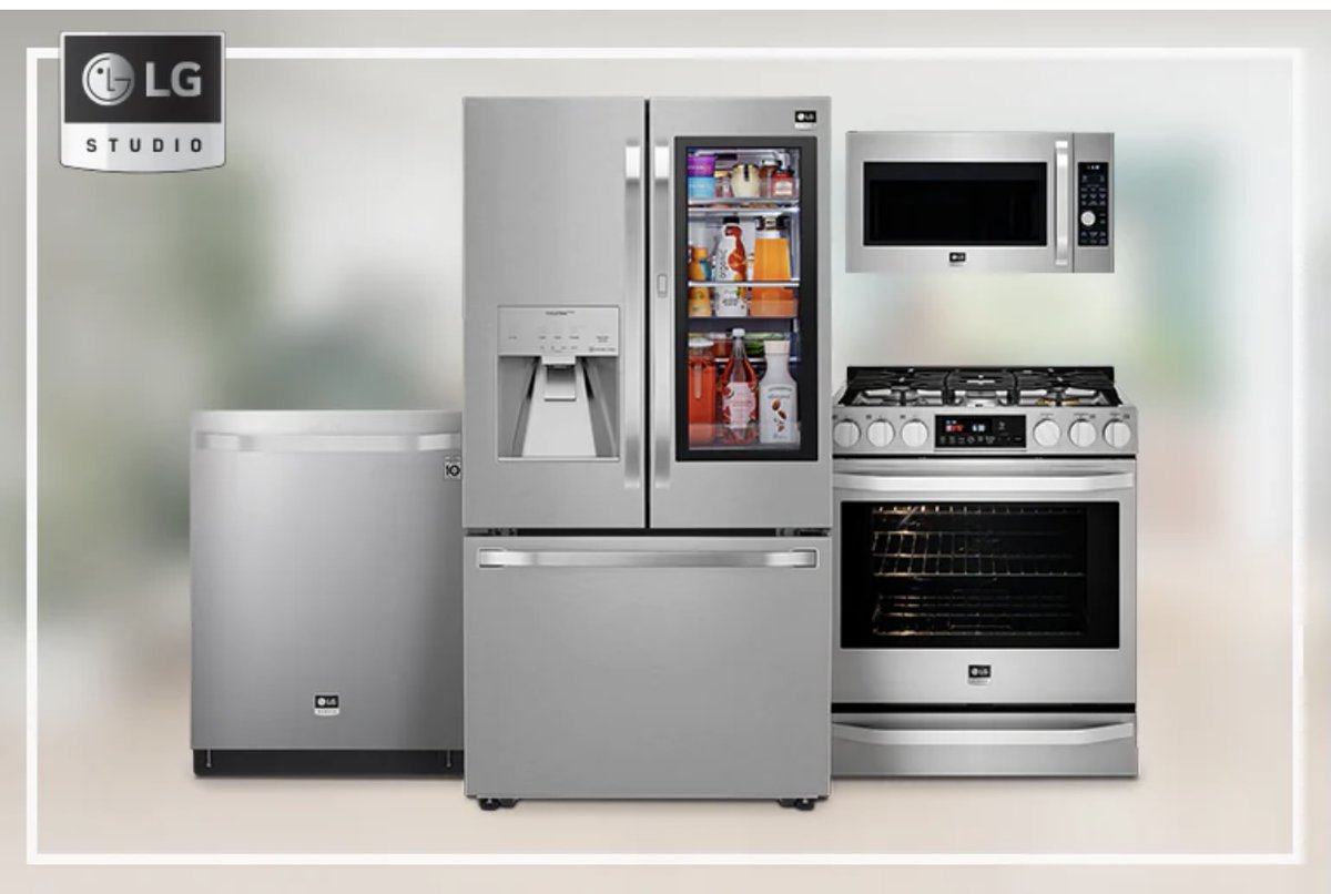 Discover the #LGSTUDIO suite 👀 
Show off your unique style at 🏠 with innovative kitchen appliances that work hard and look good. #LGUS #LGHomestyle <a href="/LGUS/">LG Electronics</a> @LGScottP1 <a href="/lgjoeytorres/">LGJoeyTorres</a>