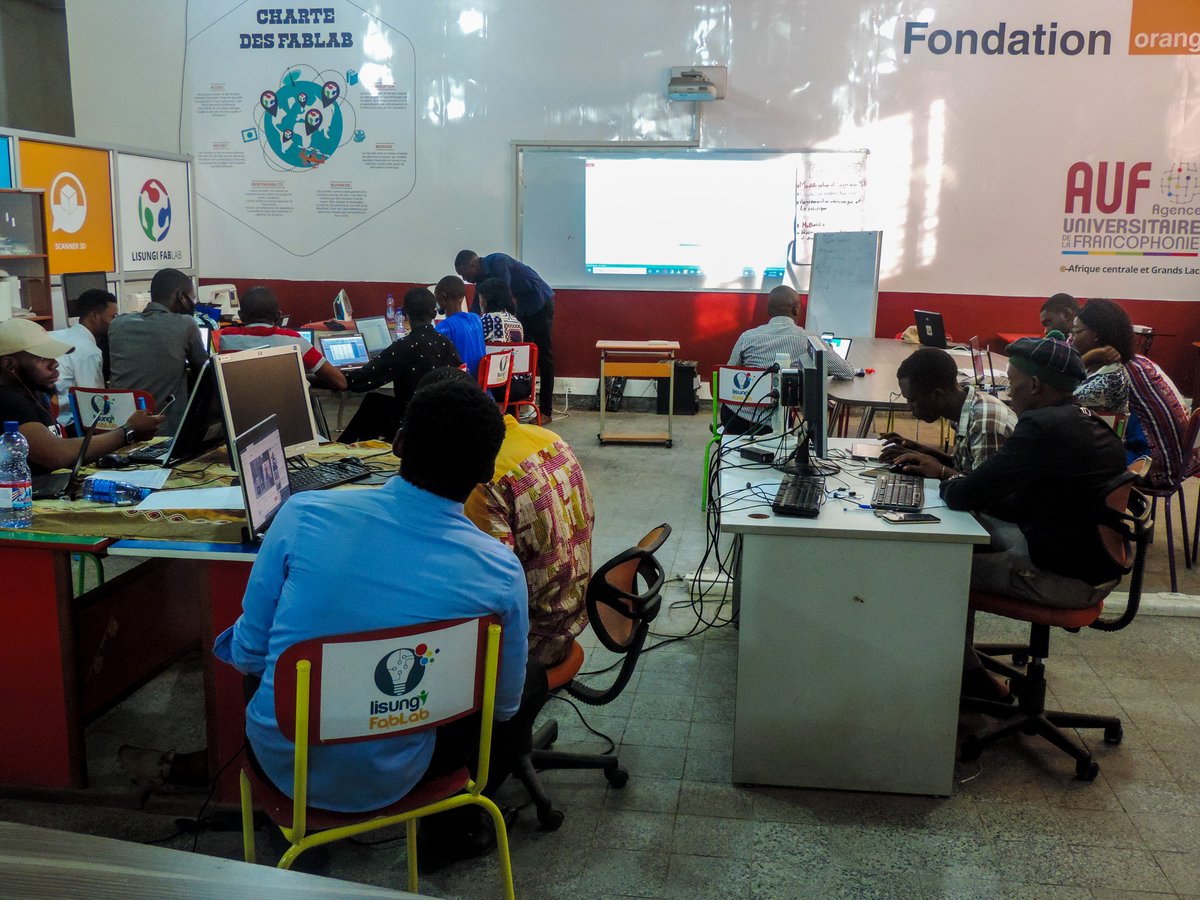 ExpertShabazz's tweet image. #LisungiFablab a organisé ce vendredi 29.04.2021 un #atelier pratique sur l'analyse des données avec #Power_Query en faveur de nos #Maker. Merci à notre expert #Loris_Matanda.
à_suivre...
@auf_org @AUF_AfriqueCent @Orange__RDC @FondationOrange @CabinetRdc @ScienceRDC @stemdrc