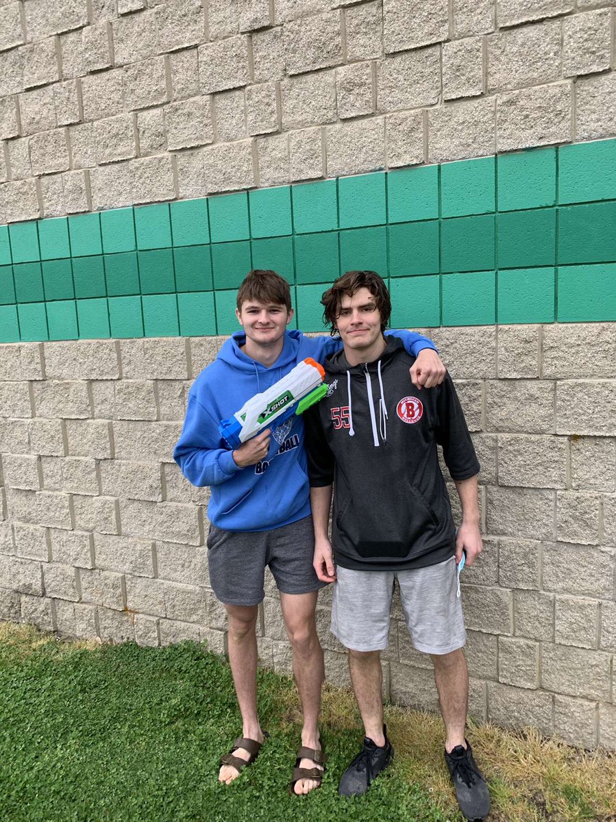 2k21Spartan's tweet photo. Brian and Jack took to the rinks to snag Tate Ayden and Nick.
💀💀💀💦🔫 https://t.co/oV6Xl2B4is