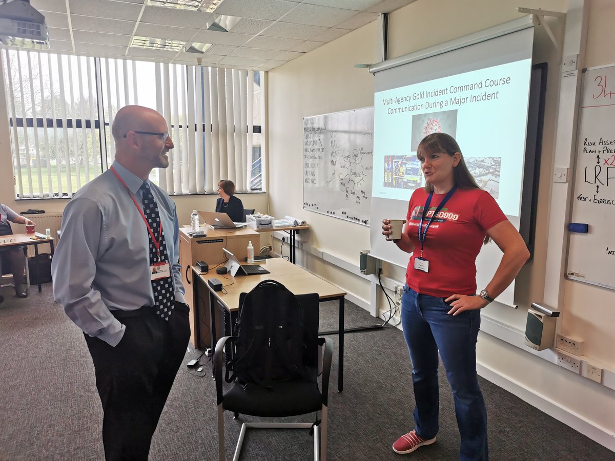 SuptPaulDutton's tweet photo. Congratulations to the 11 Commanders who left @FSCmoreton today having completed their Multi Agency Gold Incident Command Cse. Thank You to @Dany_Cotton @CabinetOffice @Peroxide_Pixie @JohnMcVay1969 @LincsRPC_LFRS @PHE_uk @swasFT @DurhamPolice  for your support &amp; expertise. https://t.co/VxTIFS9vbn