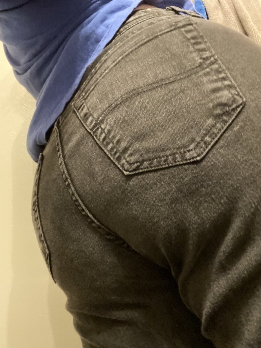 Captkitsune's tweet photo. Just your typical booty pic in my new work jeans :) I have some more photos of under my clothes on OnlyFans now! https://t.co/ddOxJcF18C