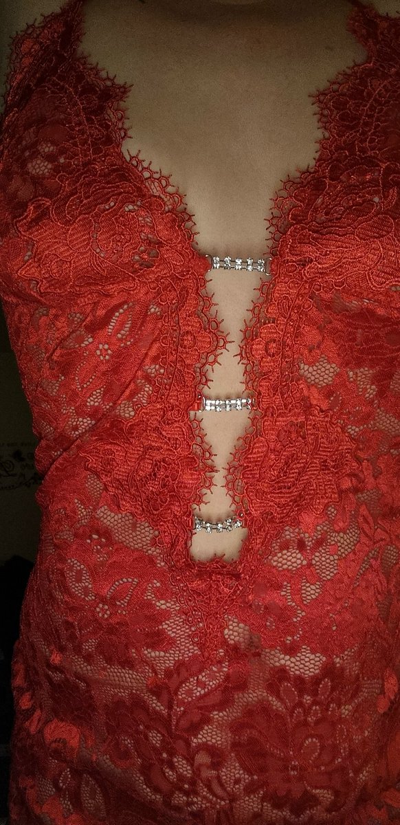 ShesBack13's tweet image. How does this look? 
I&apos;ve turned into mad spring cleaning lady . Emptied all drawers and the wardrobe and found this little outfit with the tag still on. #ladyinred  #whatawaste.