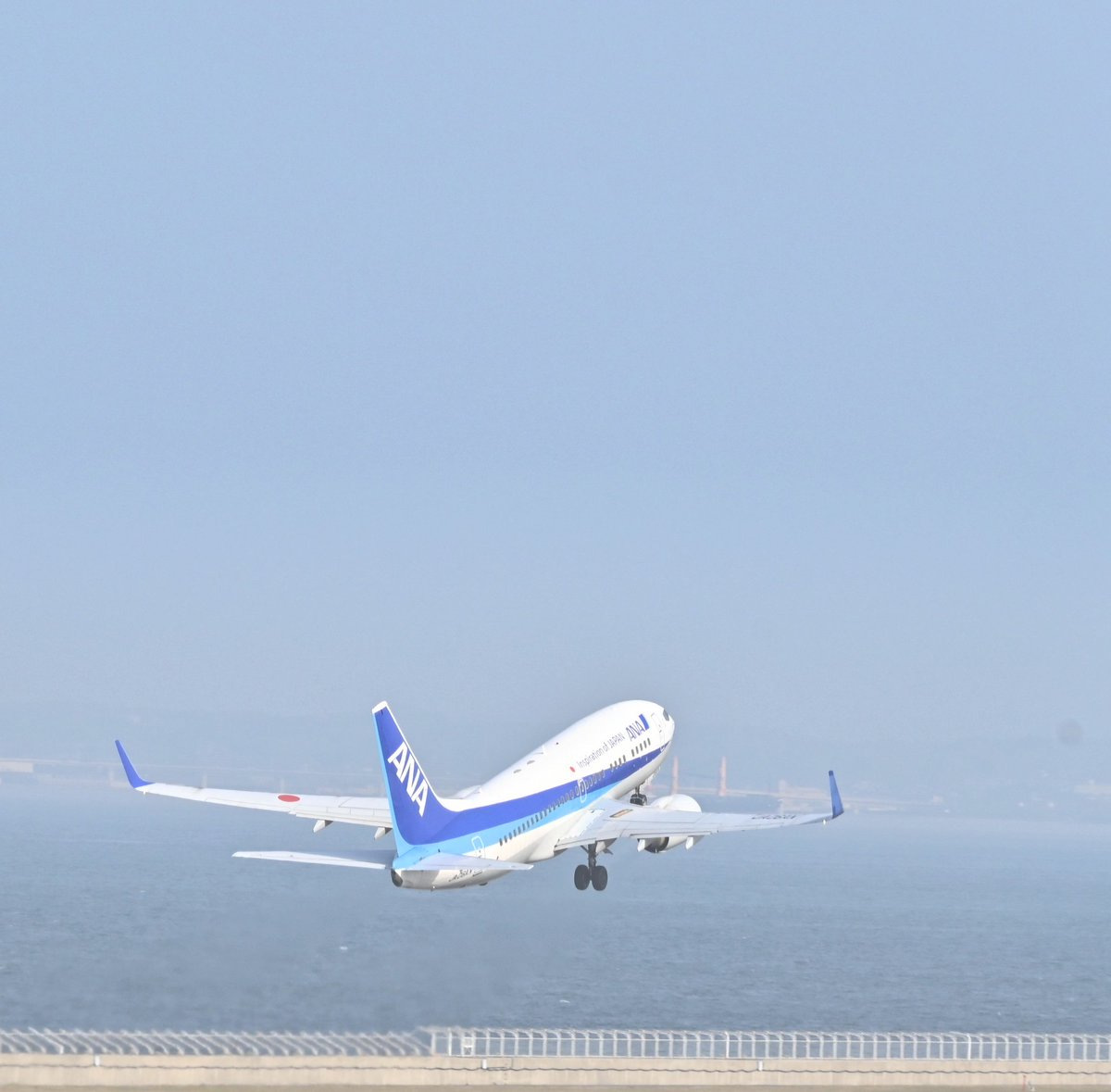 中部国際空港セントレア 長崎行きのana371便はb737 700型機で出発です 6月で退役か決まってる同機ですが今日も元気にお客様を運びます 応援したくなりますね 37 700型機の退役について T Co Zprjjm8dtq