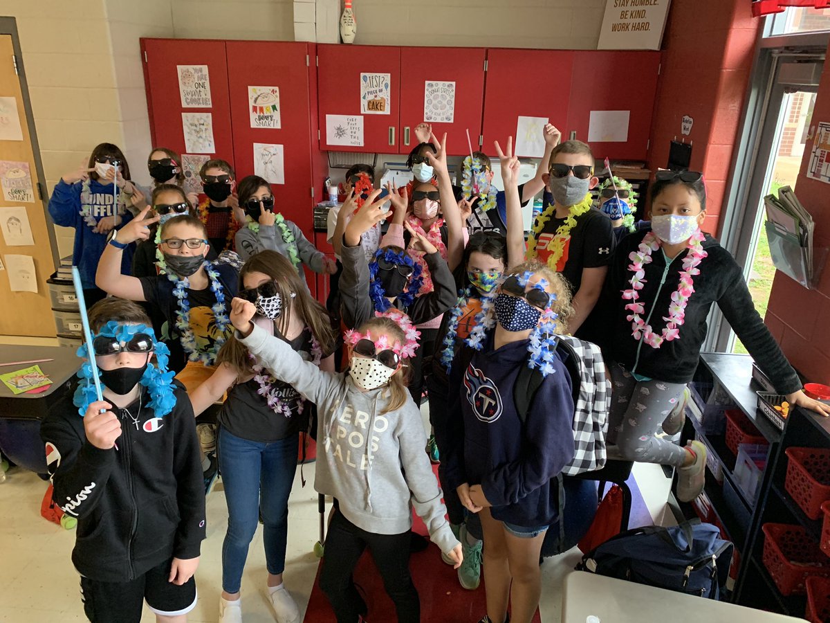 Mrs. Lane tweet media