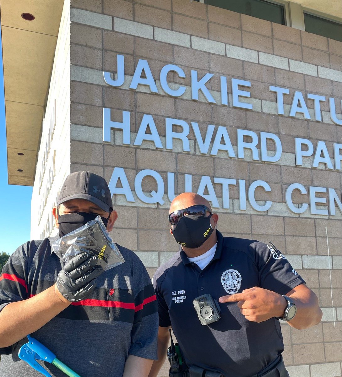 One of our favorite community members with the new HELLO campaign mask. <a href="/lapdcsp/">LAPD CSPB</a> <a href="/lapdhq/">LAPD HQ</a> @lapd77thdivision #communitypolicing #hello