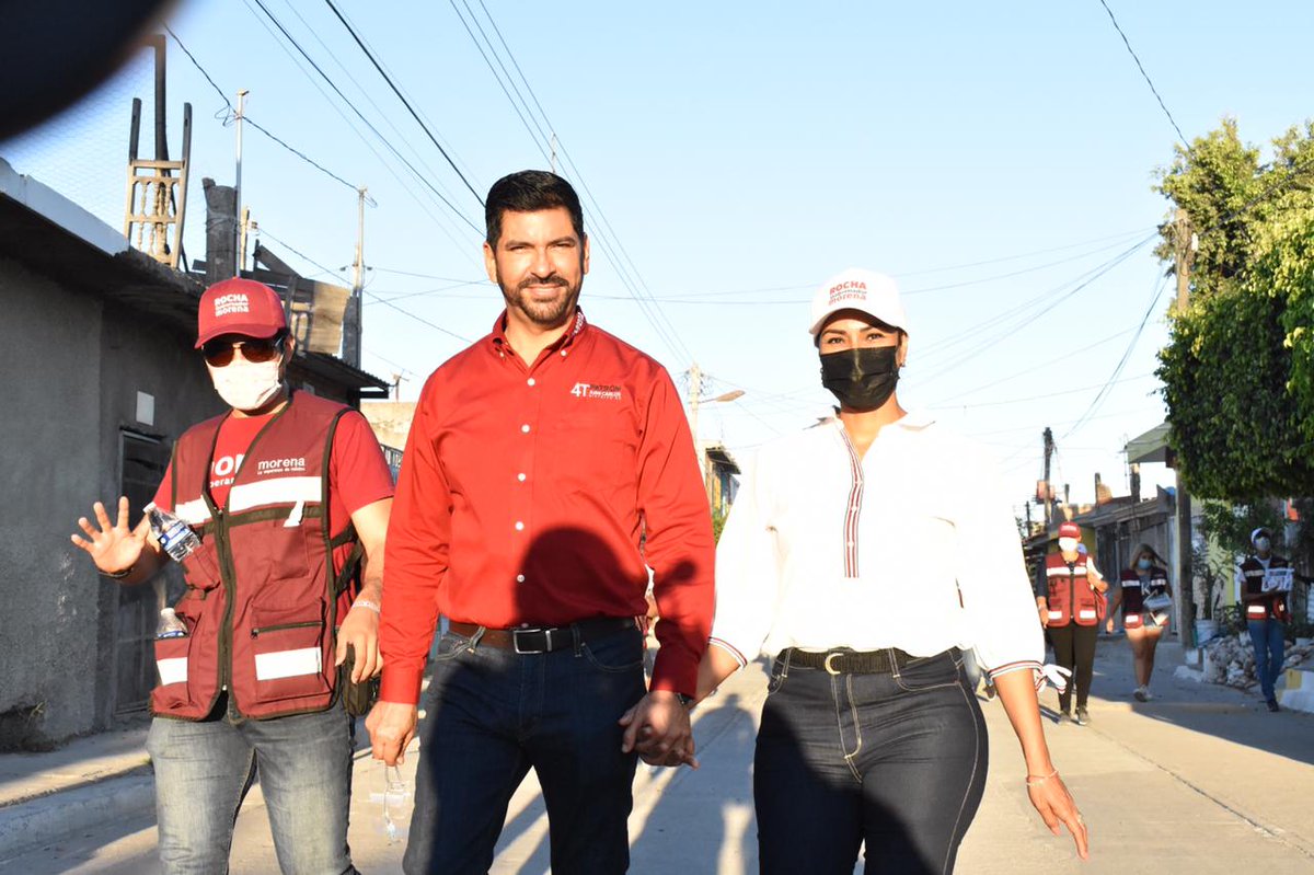 JCarlosPatron23's tweet photo. Hoy nos toco hacer un recorrido por la colonia Azteca de este bello puerto.
Estamos recogiendo peticiones para dar soluciones que permitan atender a este sector de la población que llevan mucho tiempo sin tener una respuesta.
#juancarlospatrondiputado
#fuerzadistrito23 https://t.co/BcvxL2qTsG
