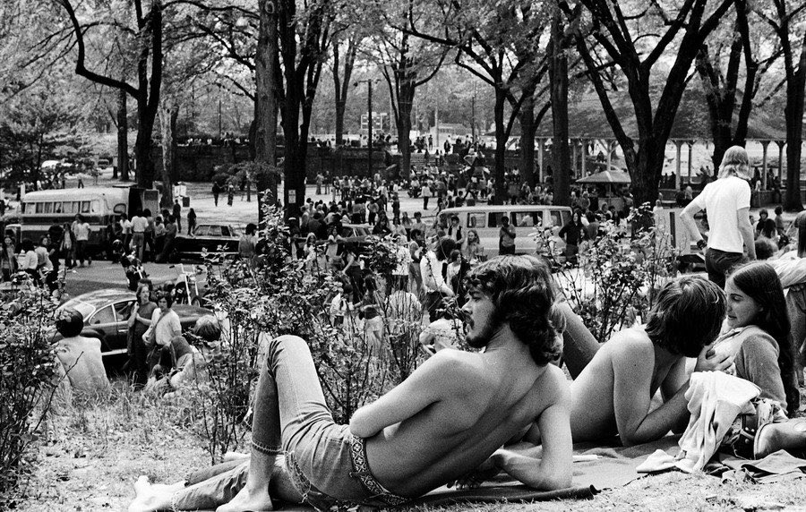 As the city and the park grew, it became a melting pot for the diversity of the city. In the 1960-70’s it was a refuge for hippies.  It held its first Pride in 1971.  In 1983, it was closed to through traffic creating a more pedestrian friendly park.