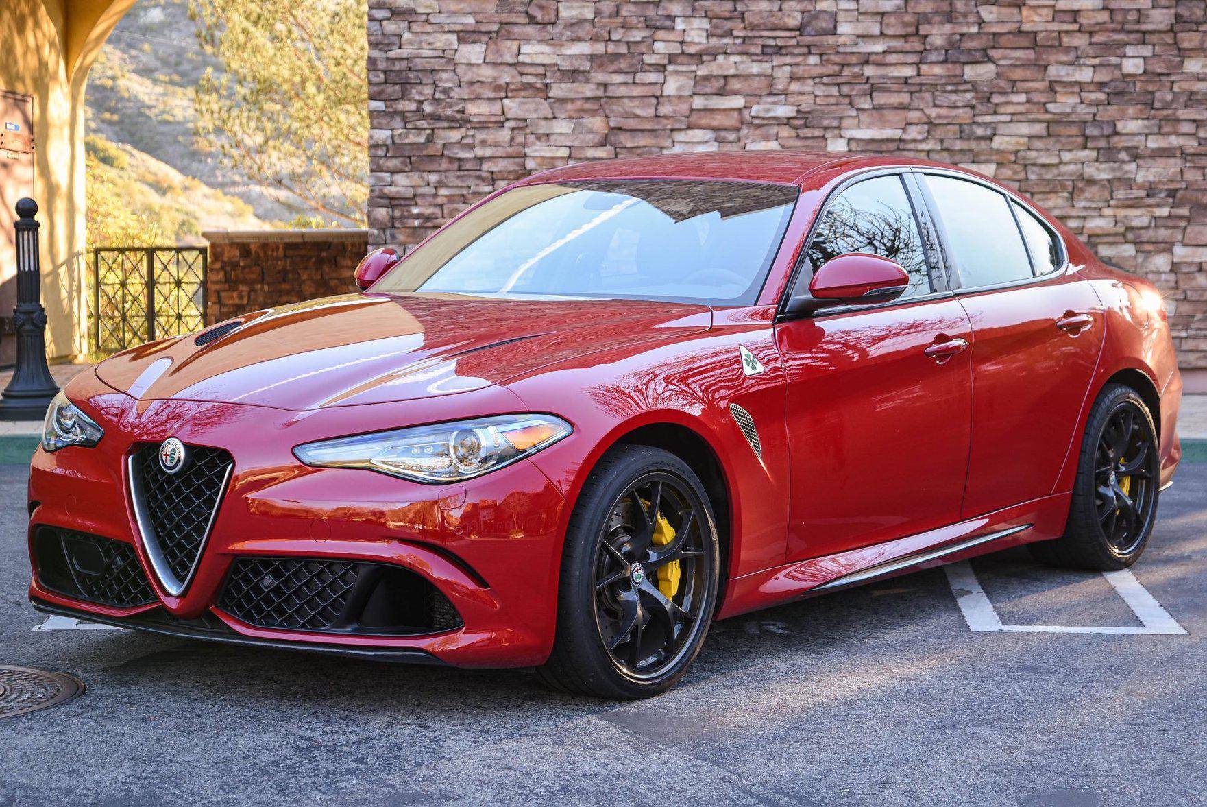 Doug DeMuro on Twitter "Awesome Alfa Romeo Giulia Quadrifoglio on CarsAndBids with NO RESERVE