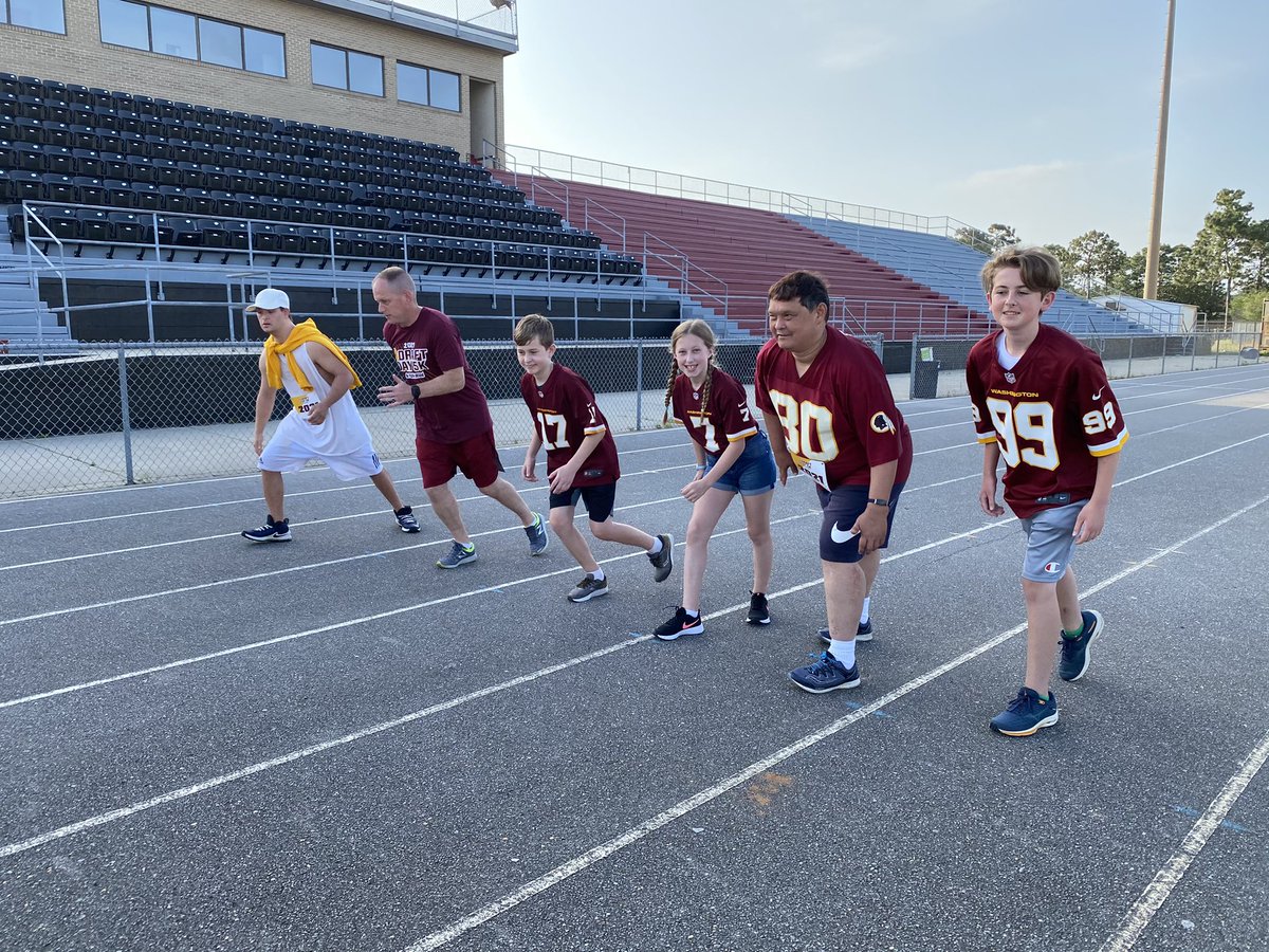 Steph_Crites_'s tweet photo. Our #NFLDraft #DraftDay5k is almost done 🙌 Crites family and two of our honorary family members, amazing #SpecialOlympics athletes getting it done. Can’t wait to see who @WashingtonNFL picks🙌 @RichCrites https://t.co/18O3czHSWR