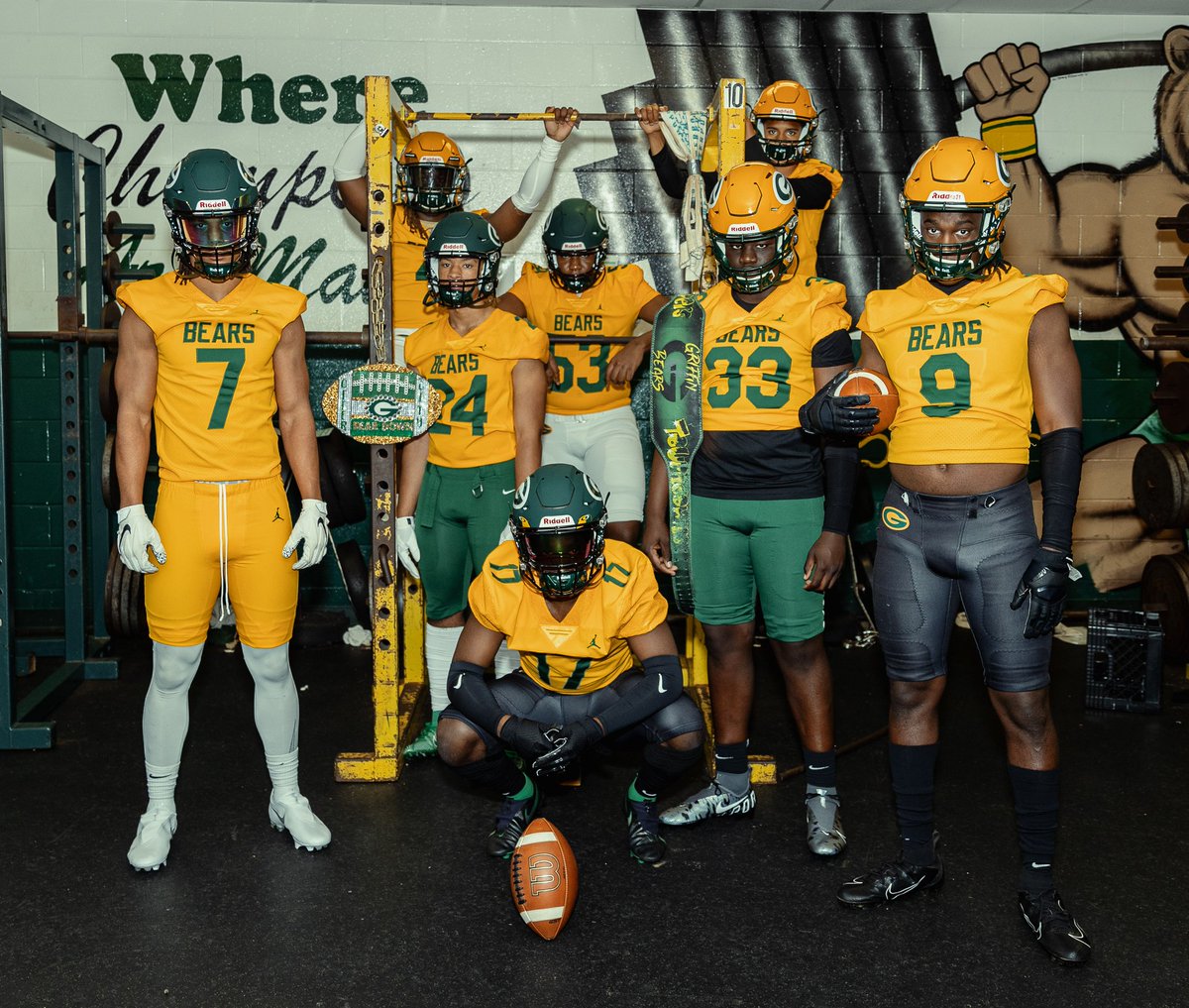 GRIFFIN FOOTBALL tweet media