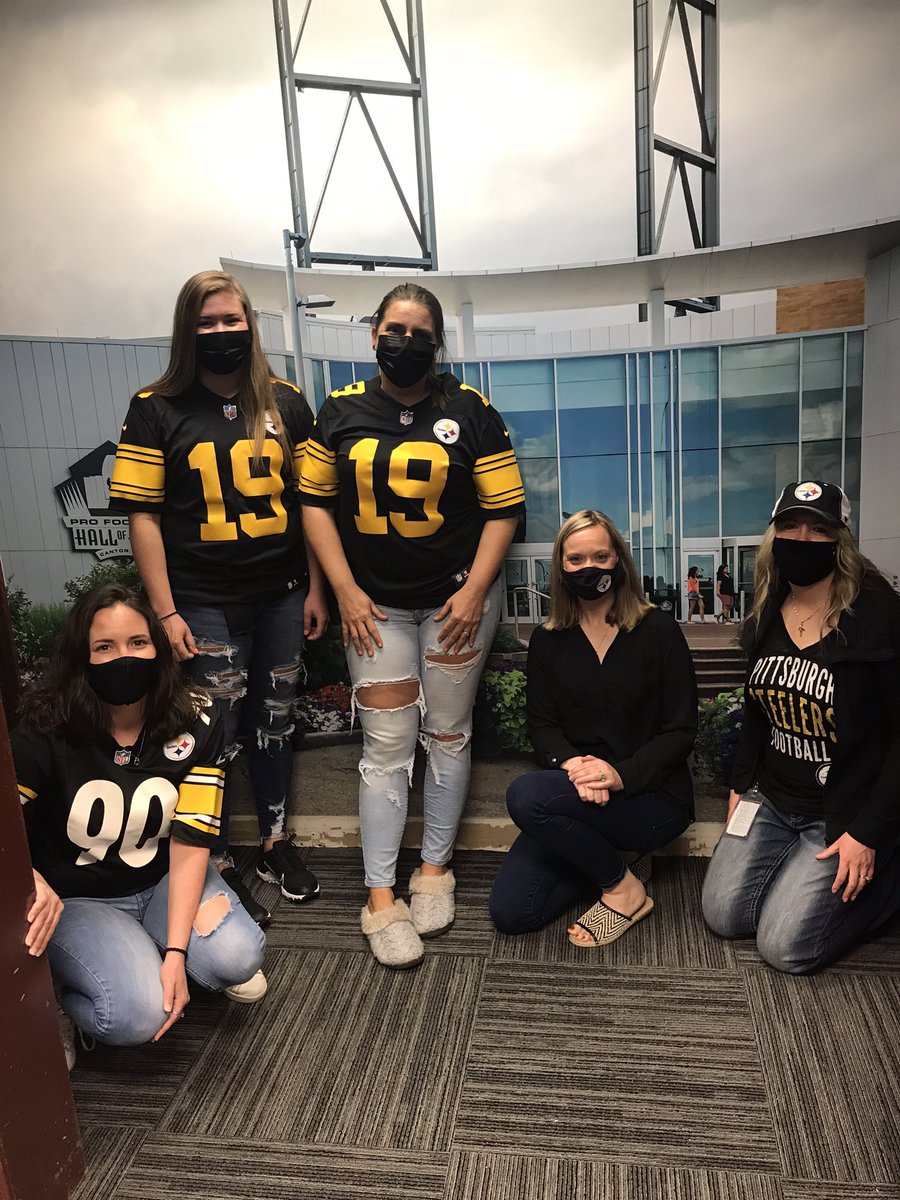 Erin Yeckel (@erinyeckel) on Twitter photo These ladies are ready for awesome draft picks by the <a href="/steelers/">Pittsburgh Steelers</a> #boardmansupportstheNFLDraft #LifeAtATT <a href="/ShellyBradley15/">Shelly Bradley</a> <a href="/es7038/">Elisa Rummel</a> <a href="/JenniferCurry15/">Jennifer Curry</a> <a href="/boardman_fun/">BackOffice Culture & Diversity</a> <a href="/carawfields/">Cara Fields</a> <a href="/guinn_zack/">Zack G</a> <a href="/JoshHixenbaugh/">Joshua Hixenbaugh</a> #NFLDraft2021 These ladies are ready for awesome draft picks by the <a href="/steelers/">Pittsburgh Steelers</a> #boardmansupportstheNFLDraft #LifeAtATT <a href="/ShellyBradley15/">Shelly Bradley</a> <a href="/es7038/">Elisa Rummel</a> <a href="/JenniferCurry15/">Jennifer Curry</a> <a href="/boardman_fun/">BackOffice Culture & Diversity</a> <a href="/carawfields/">Cara Fields</a> <a href="/guinn_zack/">Zack G</a> <a href="/JoshHixenbaugh/">Joshua Hixenbaugh</a> #NFLDraft2021
