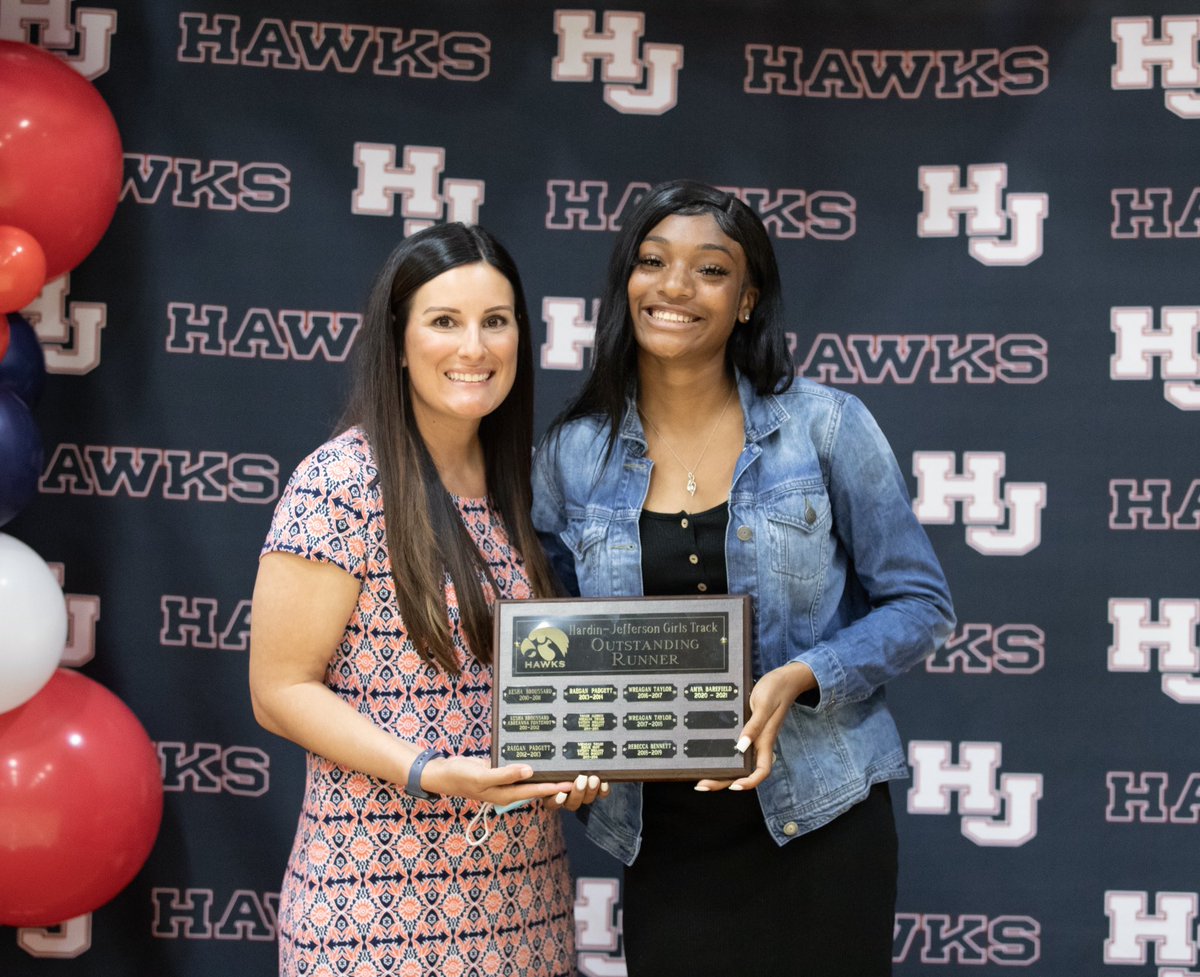 hjtrack's tweet photo. Congratulations to our Outstanding Runners of the season, Sam Dickerson and Amya Barefield! https://t.co/wGlRjhlKNv