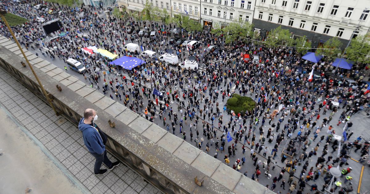 Падение жизненного уровня. Протесты в Праге 2023. Демонстрация в Чехии. Митинг в Праге. Пророссийский митинг в Праге.