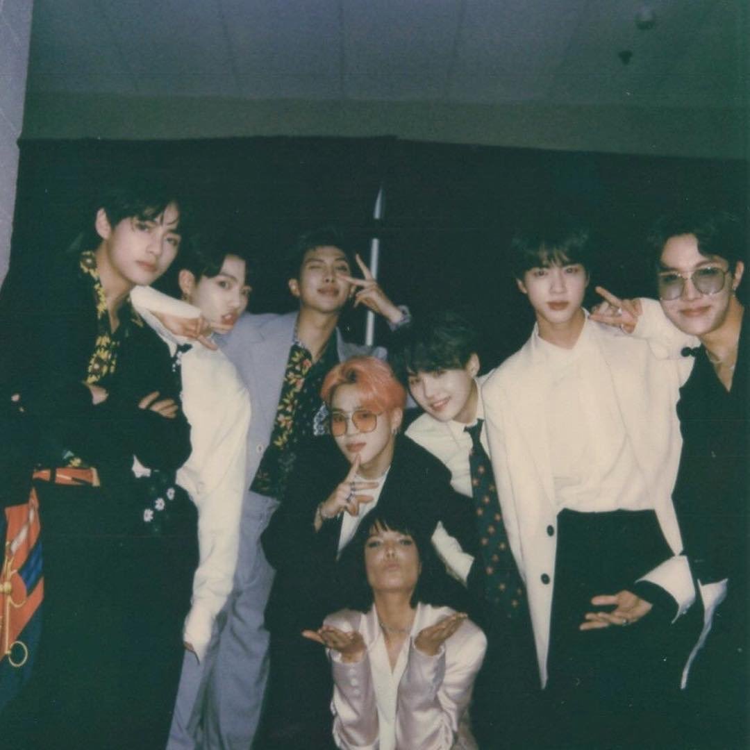 Iridescent9595's tweet photo. 빌보드 이때가 그립네 (팬들함성이듣고싶다)
#BBMAs  #BTS  @BTS_twt https://t.co/MZBjaOSuP4