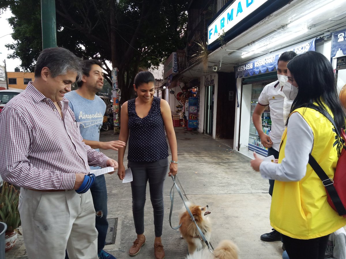 paulinacPRD's tweet image. Día con día más vecin@s se suman al proyecto del #PRD, haciendo equipo llevaremos una agenda legislativa a la altura de sus necesidades.
¡Nos vemos en el #CongresoCDMX!
#PoderPRD #VotaPRD