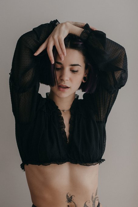 Leo ♌🦁 (u know I had to add the last one 'cause some things never change) https://t.co/FVDRzJ8F7i