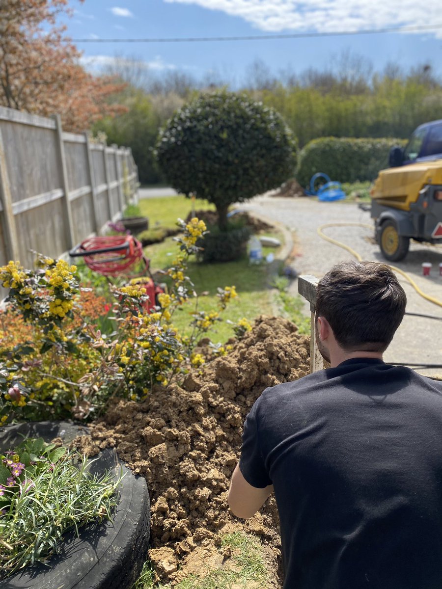 Our most recent installation, new @ViessmannUK 100 on 4-pipe with weather comp. new water main moled in for the unvented cylinder, using <a href="/IMIHydronicUK/">IMI Hydronic UK</a> and <a href="/beneathheat2/">Beneath Heat Ltd (Lewis Rawles)</a>