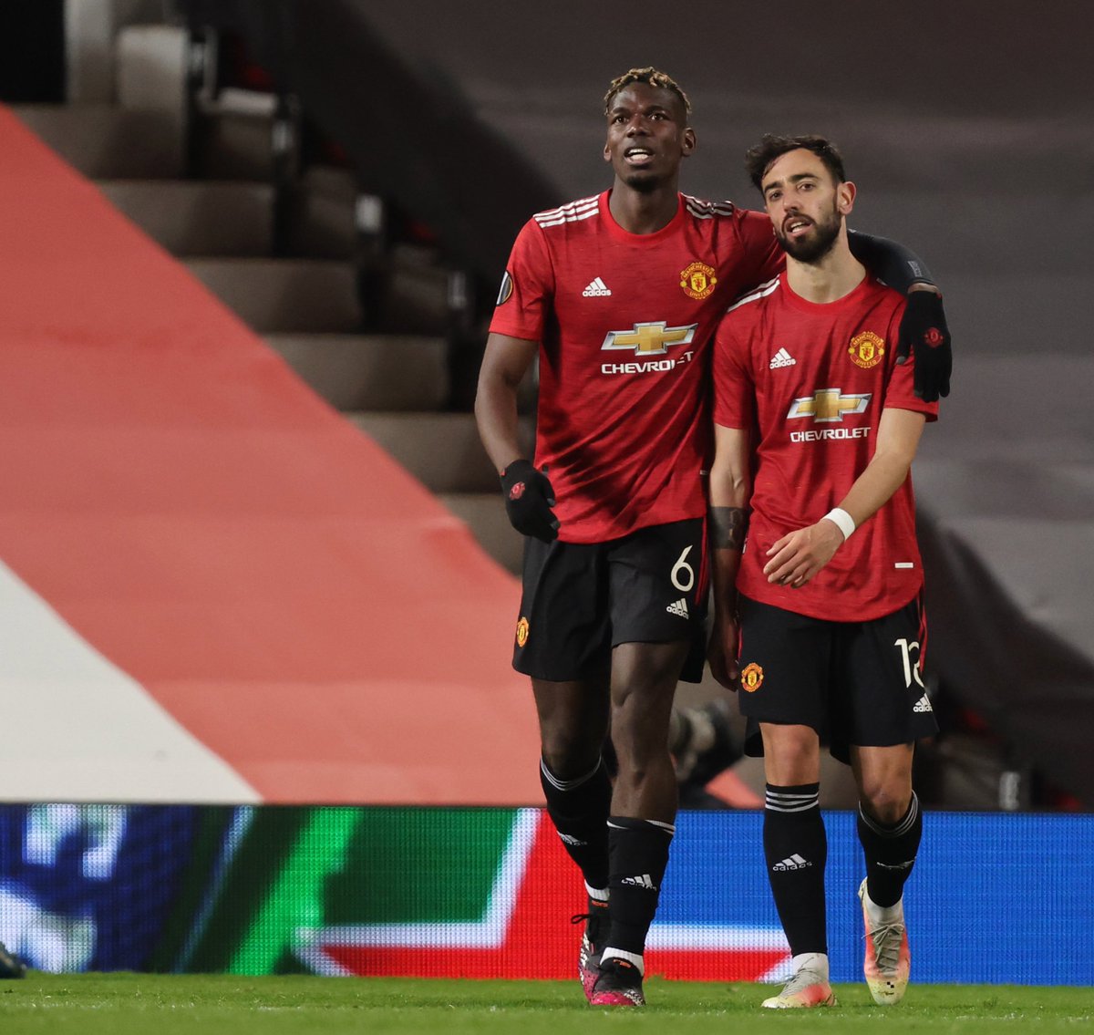 PrinterKevin's tweet image. Going from playing in the Serie A to balling in the biggest club together, Bruno and Pogba have definitely come a long way. 

Loving this bromance. Long may it continue 🤝♥️🔴. #MUFC #MUNROM #ManUtd