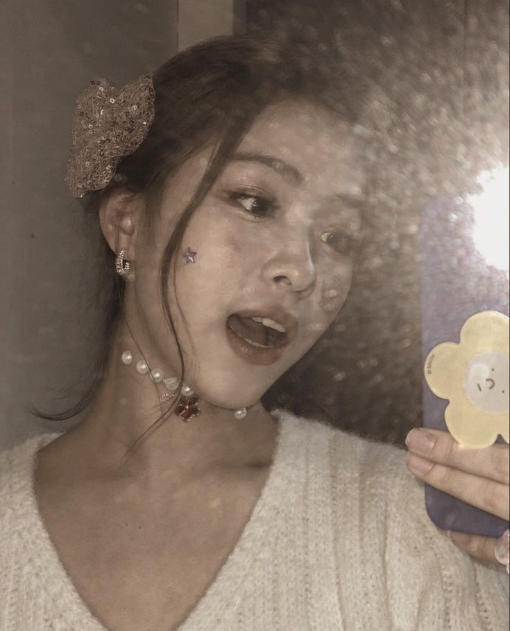 Valerie.Axelelyn tweet media