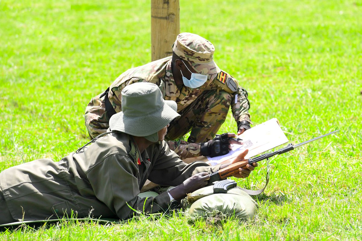 KagutaMuseveni's tweet photo. Briefing from the NALI Head of Training before I took on my targets during our range shooting session yesterday. https://t.co/GxSW75jBiN