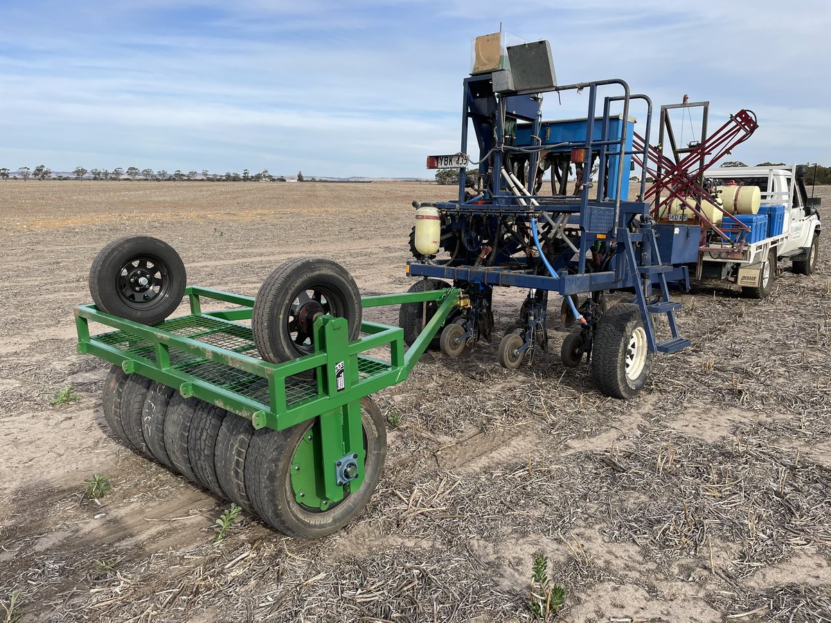 Thanks <a href="/CumminsBearings/">CBE</a> for whipping up this little roller for our plot seeder 👌 #CumminsAgRD <a href="/marty_LEPagro/">Martyn Chandler</a>