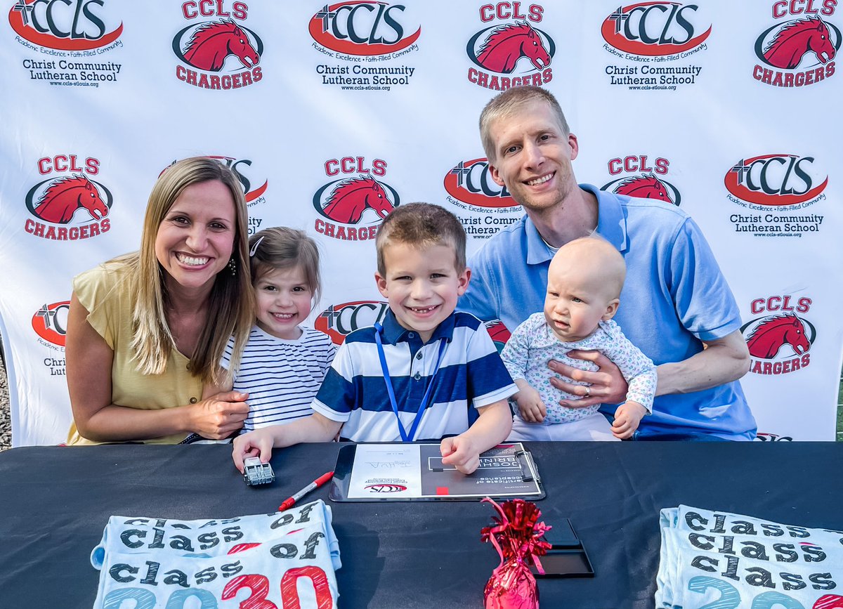 CCLSChargers's tweet photo. There are so many options when it comes to choosing a kindergarten that when you finally make that choice it can feel like college signing day. The newest Chargers gathered today (the eve of college decision day) to officially accept their spot for kindergarten next year! ❤️🖤 https://t.co/OldG1EcFqY