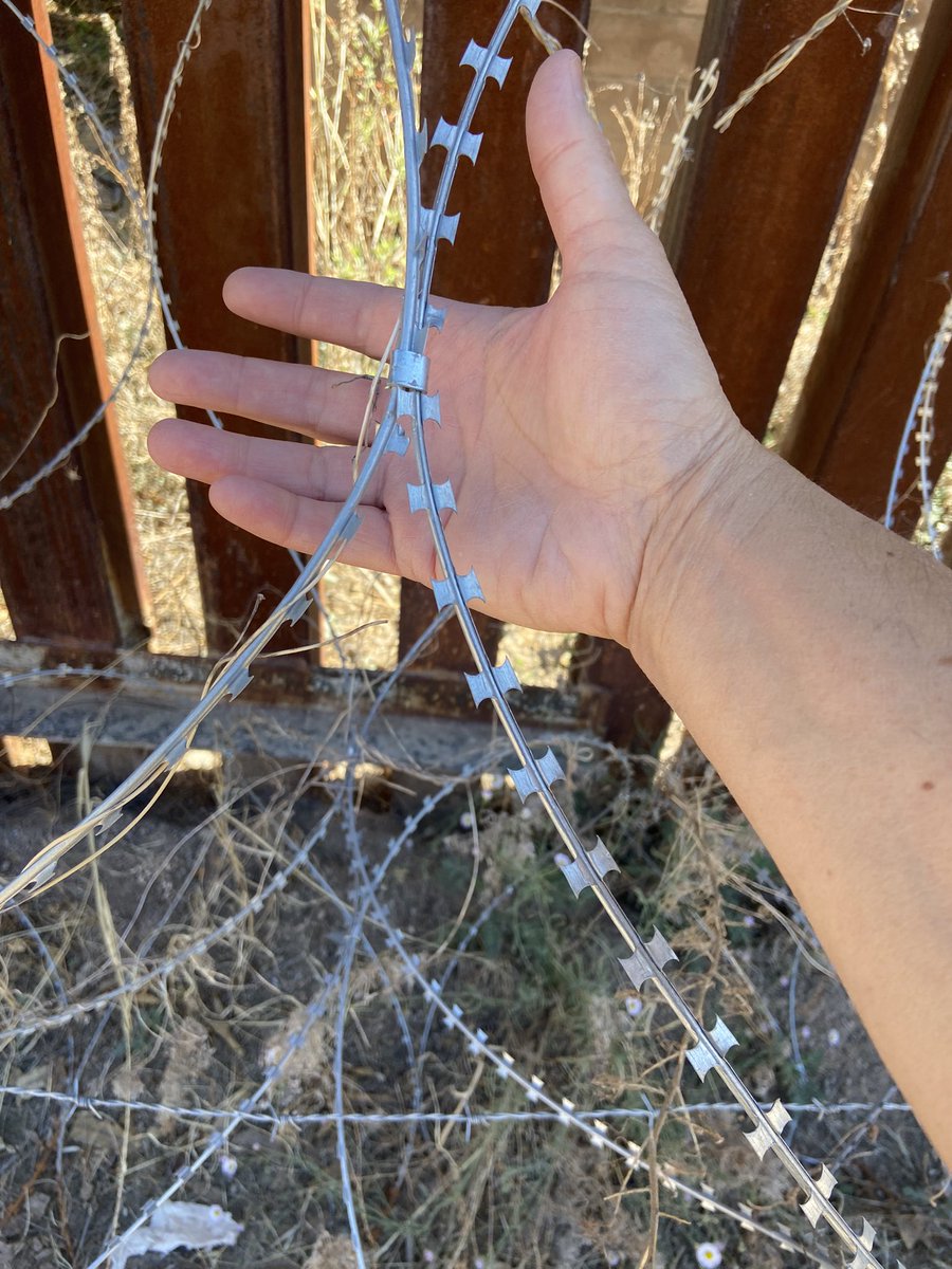 RevWarrenL's tweet image. My first visit to the border wall at Nogales, AZ