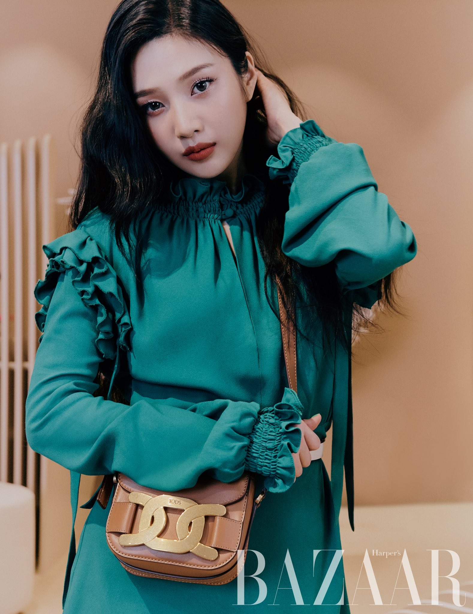 تويتر Red Velvet على تويتر: "#조이 #JOY #레드벨벳 #RedVelvet #Tods #Bazaar 