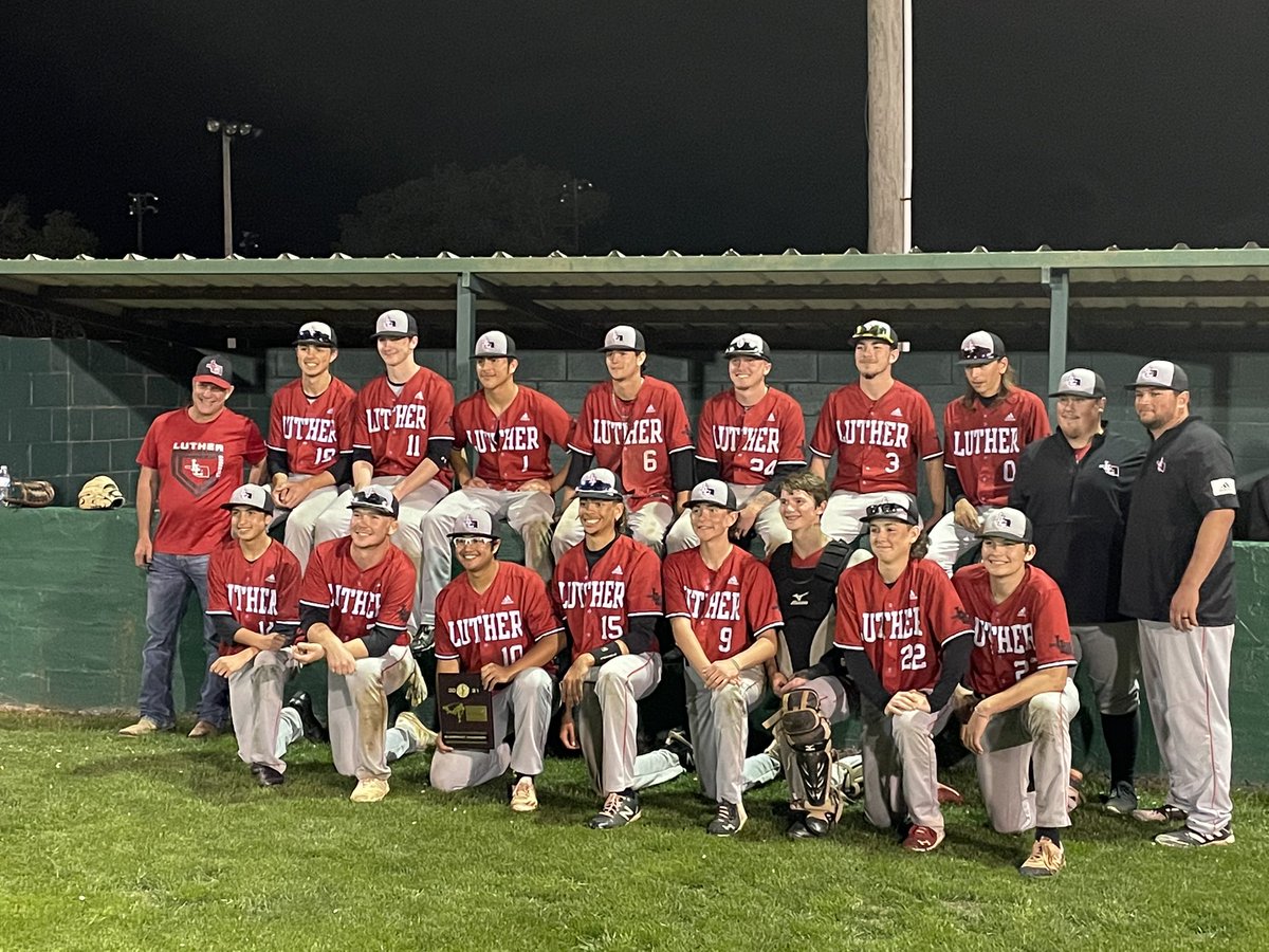 LHS Baseball is 2A Bi-District Champions with a 2 game sweep over Boone-Apache today. On to the Regional Tournament next week.
#AboveTheLine
