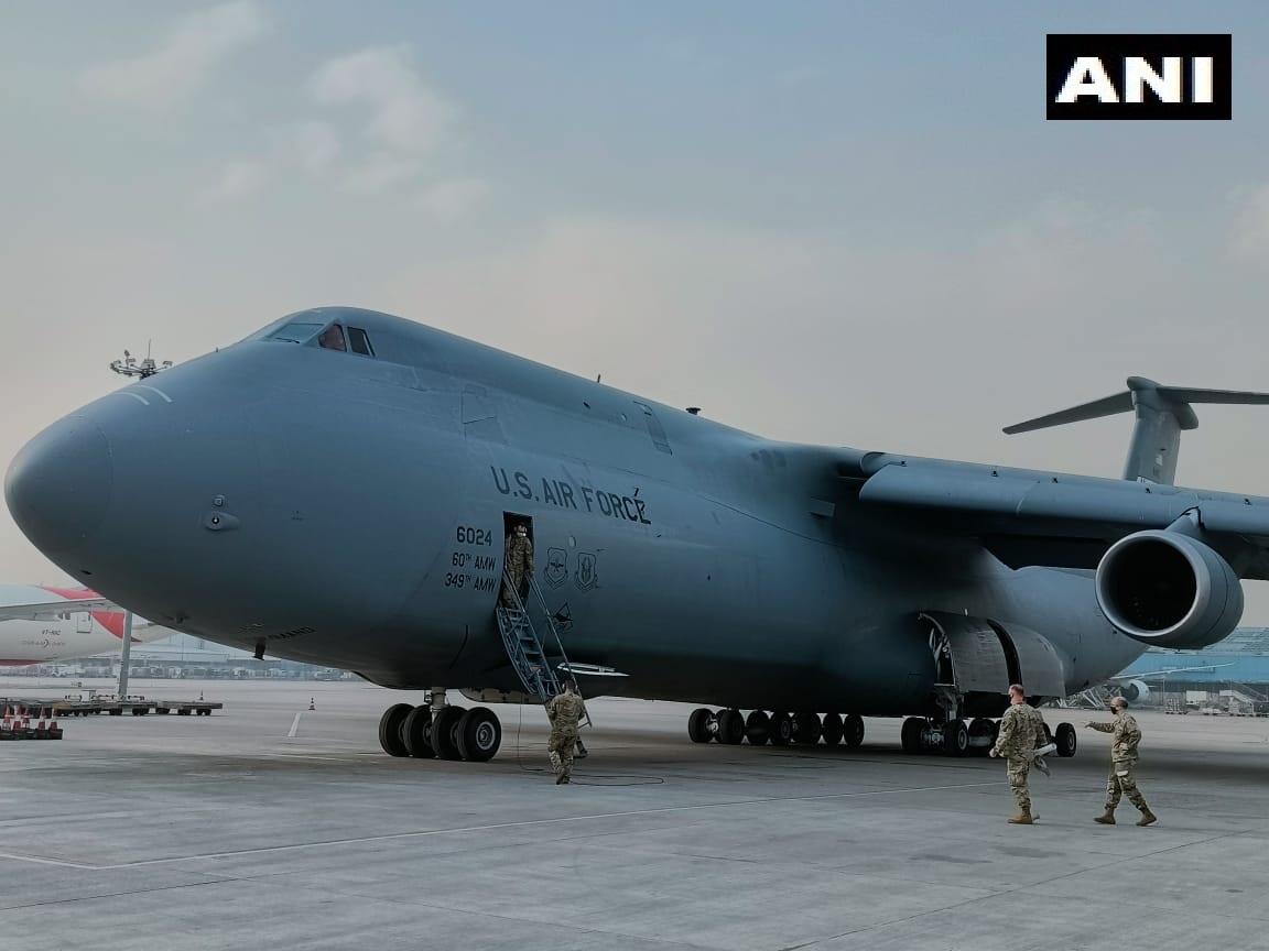 US Govt assistance flight arrives in Delhi. More such flights expected in the next week. US is providing Oxygen support, Oxygen Concentrators, Oxygen Generation Units, PPE, Public Health Assistance, etc: ANI #IndiaFightsCorona