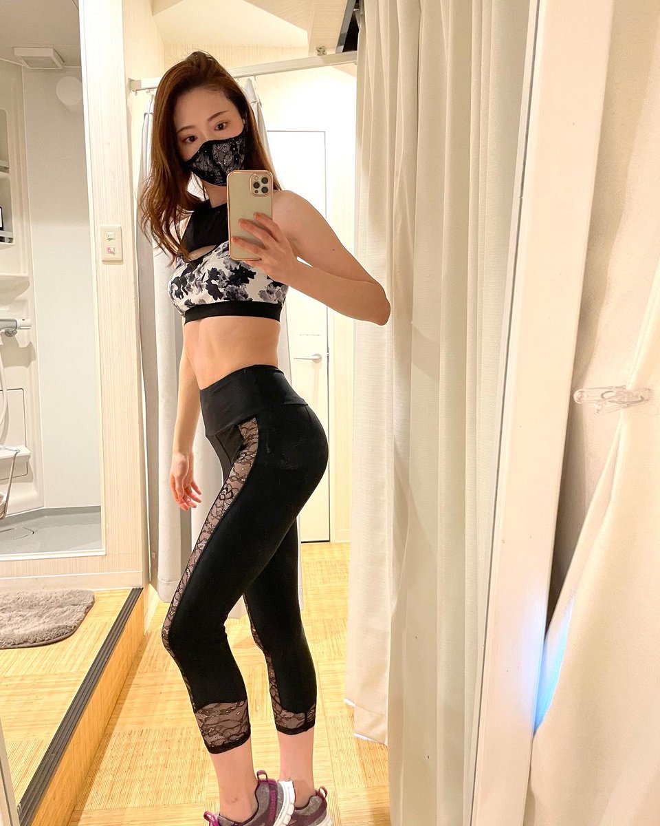松田唯花 Yuika Matsuda どこのウェアですか ウェア可愛いですね とトレーナーさんやジムにいる初対面の会員さんから毎回のように声をかけられるウェア Iral は可愛くてセクシー且つ 動きやすくて通気性の良い素材 見た目も機能性も抜群