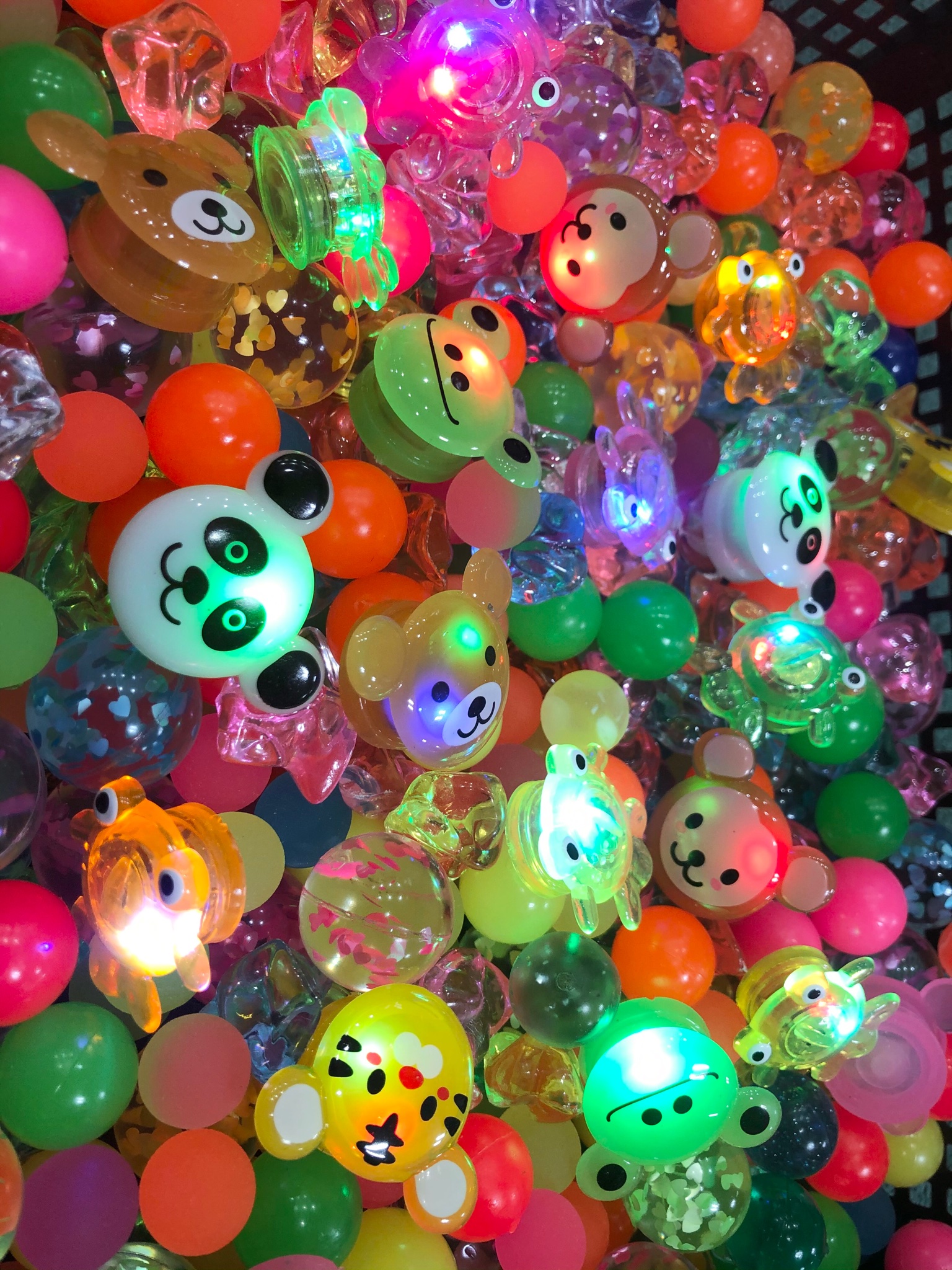 Skキッズガーデン Gw限定のスペシャルなイベント スーパーボールや光るおもちゃ 可愛いアクリルアイスなどすくえるお子様に人気なイベントです 1個もすくえなくても参加賞あり 開催日5 1 5 5 開催時間14時 14時半 参加費 1回0円 是非 Skキッズガーデン Gw限定のスペシャルなイベント スーパーボールや光るおもちゃ 可愛いアクリルアイスなどすくえるお子様に人気なイベントです 1個もすくえなくても参加賞あり 開催日5 1 5 5 開催時間14時 14時半 参加費 1回0円 是非