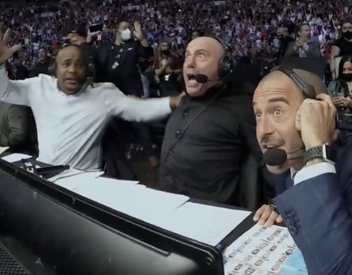 barstoolchicago's tweet image. "The Chicago Bears select Justin Fields”