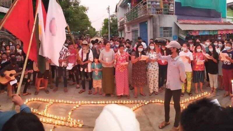 Dawei: Candle Light Night Prayer Protest was held by Dawei youths on Apr29 night. They prayed for the Fallen Heroes and Martyrs. We must win so that their sacrifices will not be wasted. #WhatsHappeningInMyanmar  #Apr30Coup