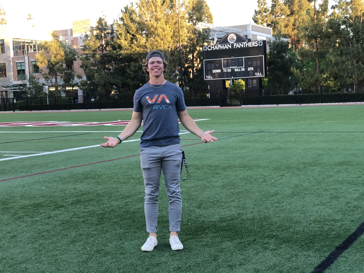 jamescrowell_'s tweet photo. Stoked to announce my commitment to play football at Chapman University! Thanks to everyone who has supported me along the way! God is so good! GO PANTHERS!! 🙌🏼🙌🏼 @CoachLofthouse @NHTarsFootball @Lumberjack36 @NHHSTars @JoeyCox20 https://t.co/4qeJl4IFi3