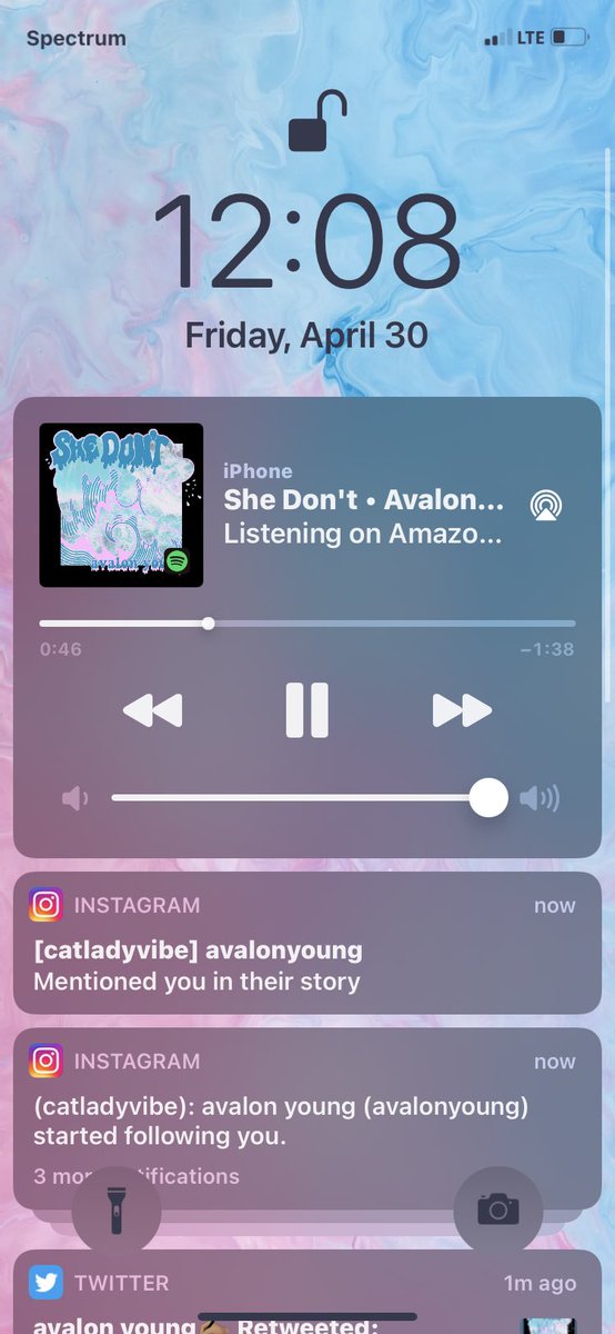 catladyvibe's tweet photo. i am quite overloaded with serotonin atm
happy mf friday go stream #shedont 🥺 https://t.co/Z1K0g86CLE