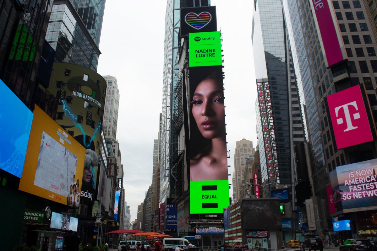 itgirlnadine's tweet photo. JUST MISS NADINE LUSTRE ON SPOTIFY BILLBOARD IN NYC. NO. BIG. DEAL. https://t.co/ztRLSwCBKo