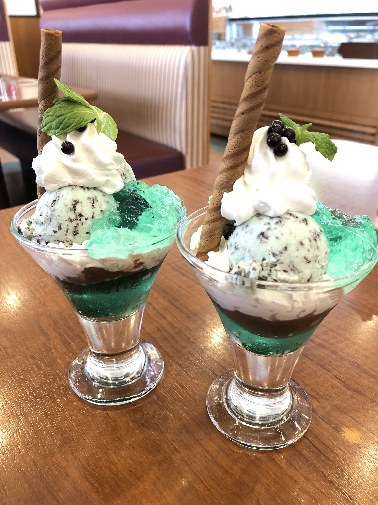 チョコミント屋さん ビッグボーイ チョコミントパフェ チョコミント チョコミン党 T Co Djjhlkjtpj Twitter