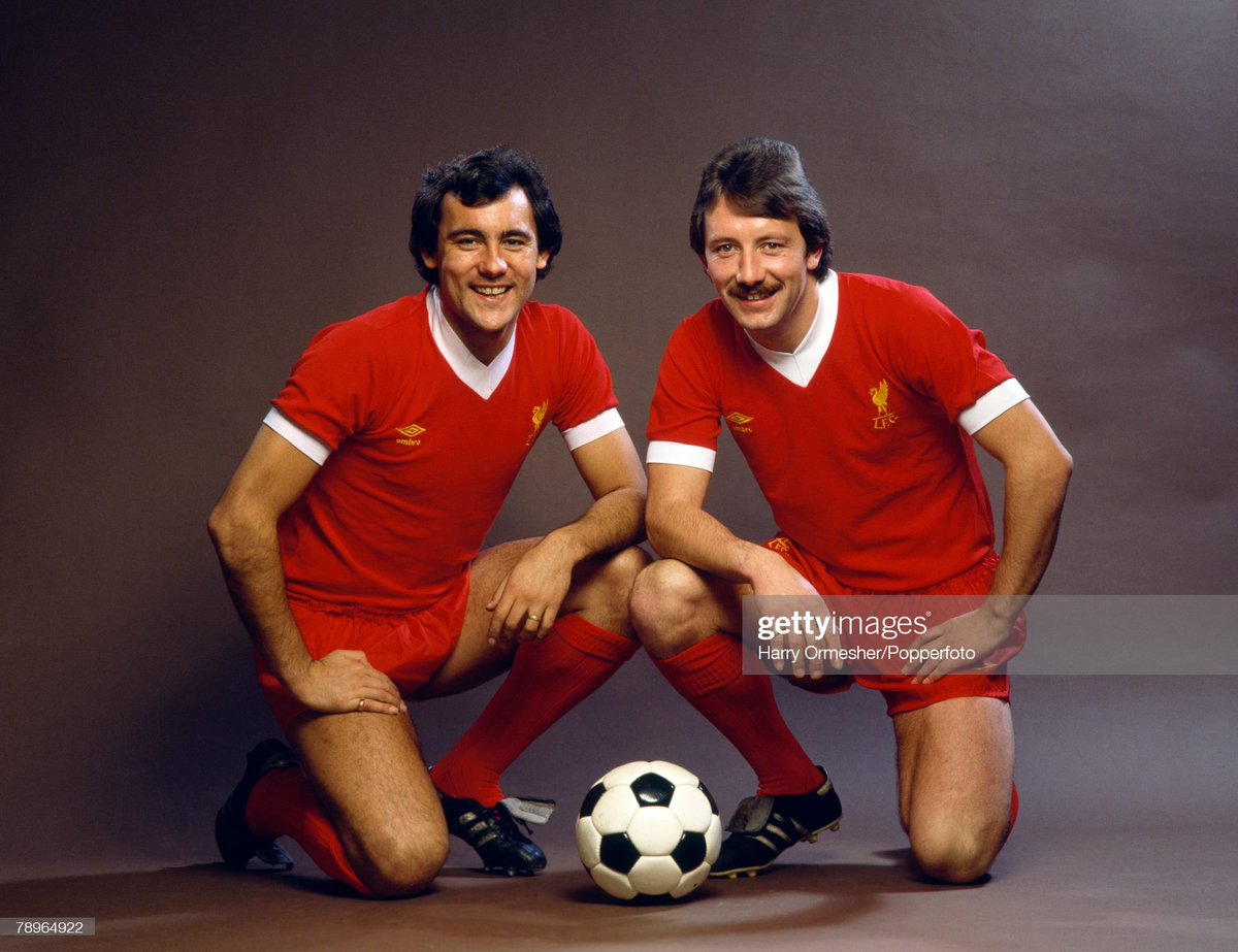 BAKETHEBEST's tweet photo. Ray and Jimmy part of the greatest Midfield Quartet we ever seen . https://t.co/Kycj8ptsUm