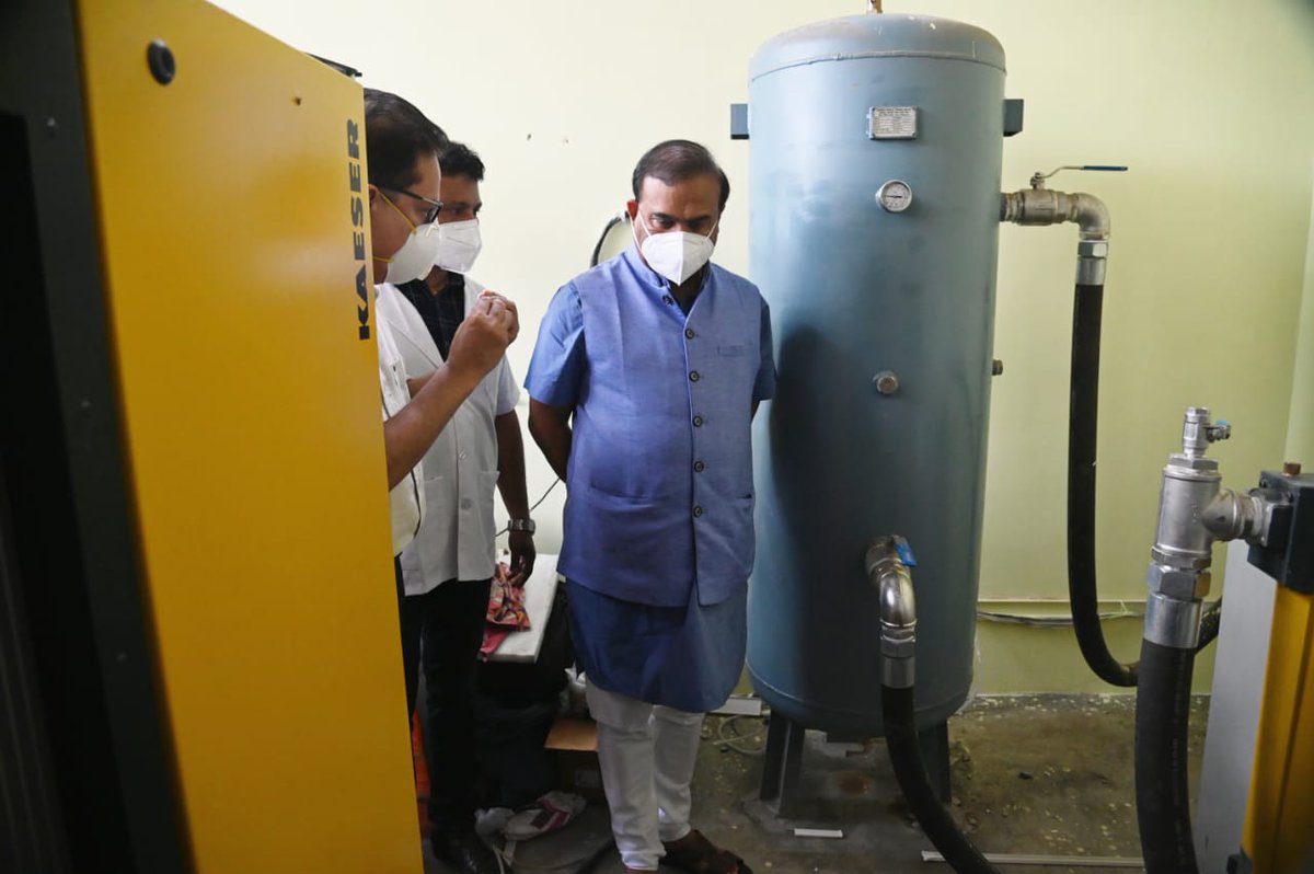 himantabiswa's tweet photo. ASSAM NOW HAS 11 OXYGEN PLANTS - CAPACITY RAMPS UP TO 68.7 MT/PER DAY

Pleased to be at the commissioning of another #Oxygen unit of 0.9 MT (100 jumbo cylinder day) at MMCH, #Guwahati, this morning.

Stay 🏡 Be 🦺

#AssamCovidUpdate https://t.co/I1jD3vWeft