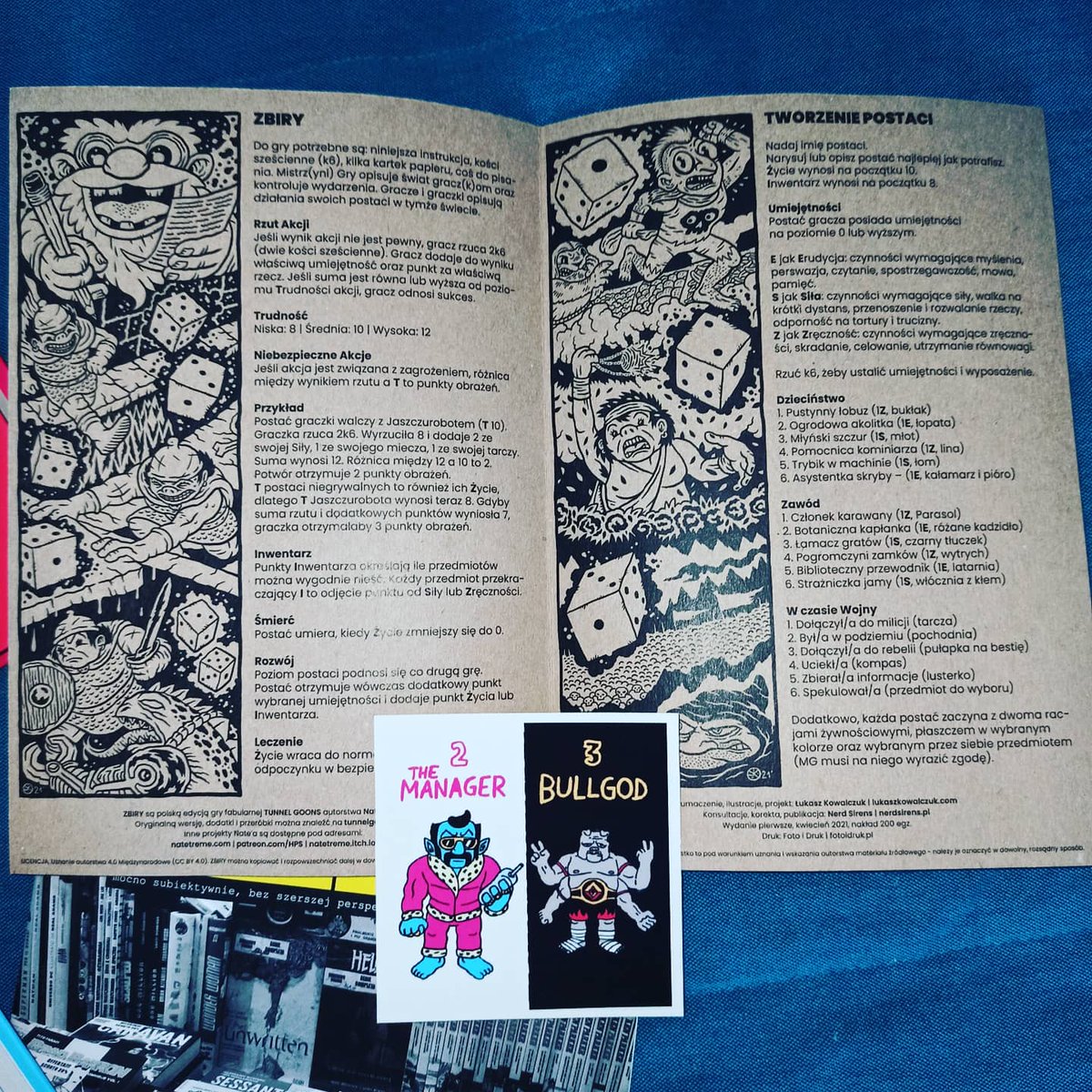 Jaroslaw_D's tweet photo. Tyle komiksowego dobra ze sklepiku zinowego. #PrisonPit #allcomicsarebeautiful od Łazura i do tego jeszcze coś co mnie cieszy bardzo, czyli #rpg o @elkowalczuk
Wspierajcie polskie komiksy, kupujcie w dobrych sklepach jak sklepik @Slowobraz polecam https://t.co/mS747HVfPT