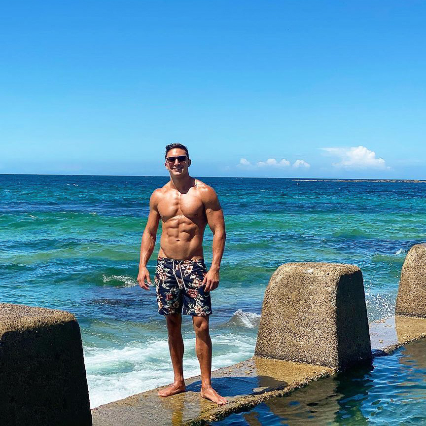 The only #Friday blues we need 💙 DOUBLE TAP if you’re diving into Stephen! 11 shows on the Las Vegas Strip a week <a href="/ExcaliburVegas/">Excalibur Las Vegas</a> 🏰 👉 thundervegas.com